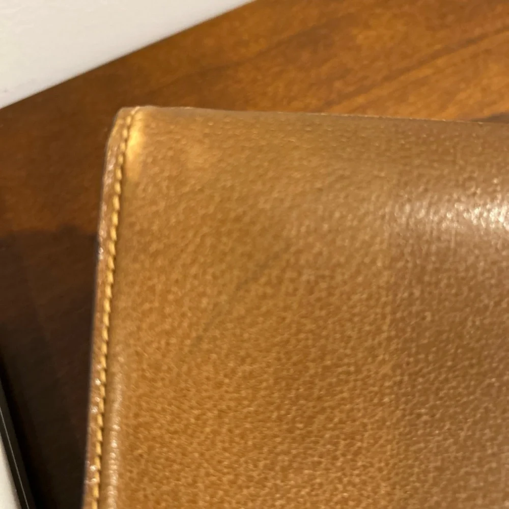 Gucci Vintage Leather Laptop Bag e.